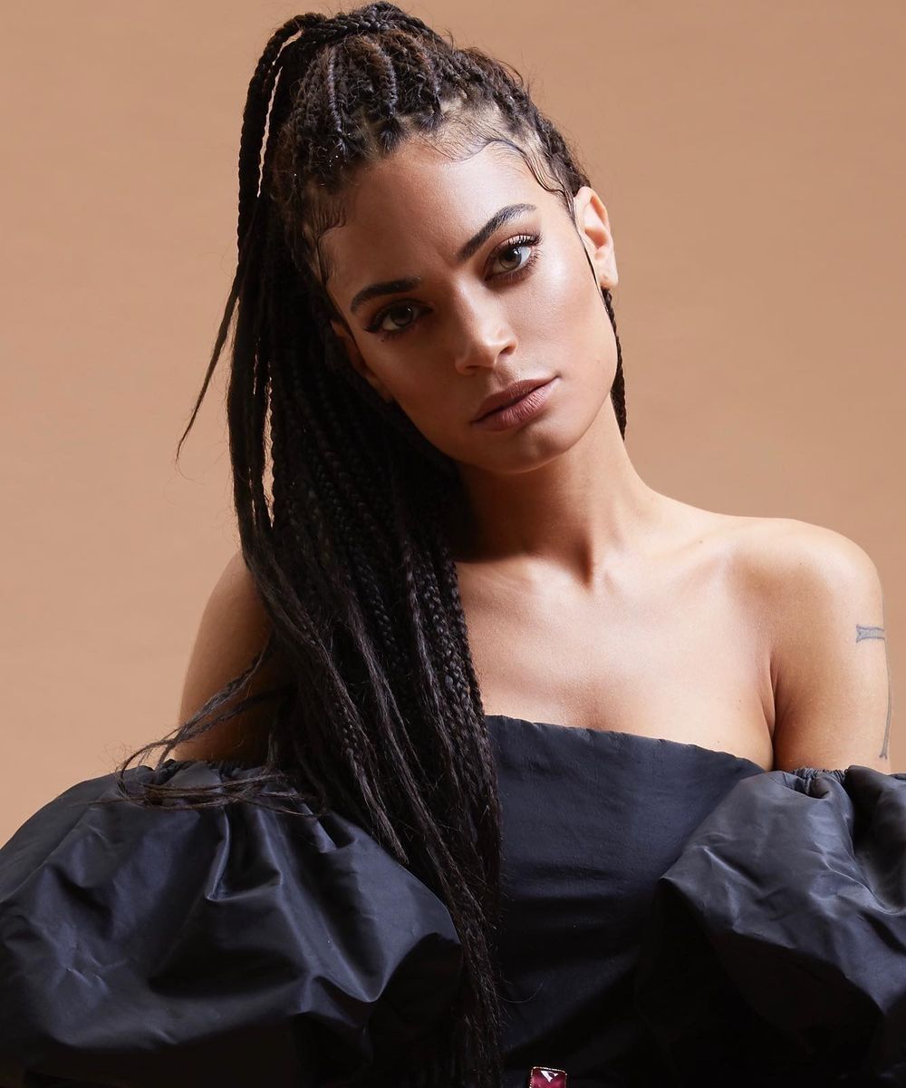 Trecce extra-lunghe editorial — Triangolo della Moda Milano